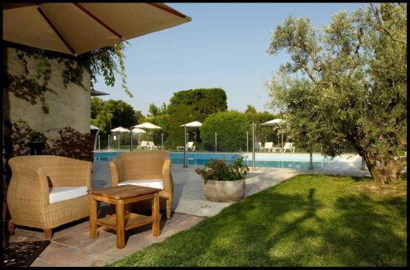 Val Baussenc, The Originals Relais Otel Maussane les Alpilles Dış mekan fotoğraf