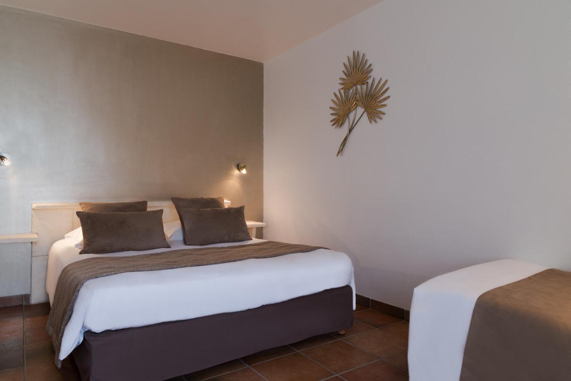 Val Baussenc, The Originals Relais Otel Maussane les Alpilles Dış mekan fotoğraf