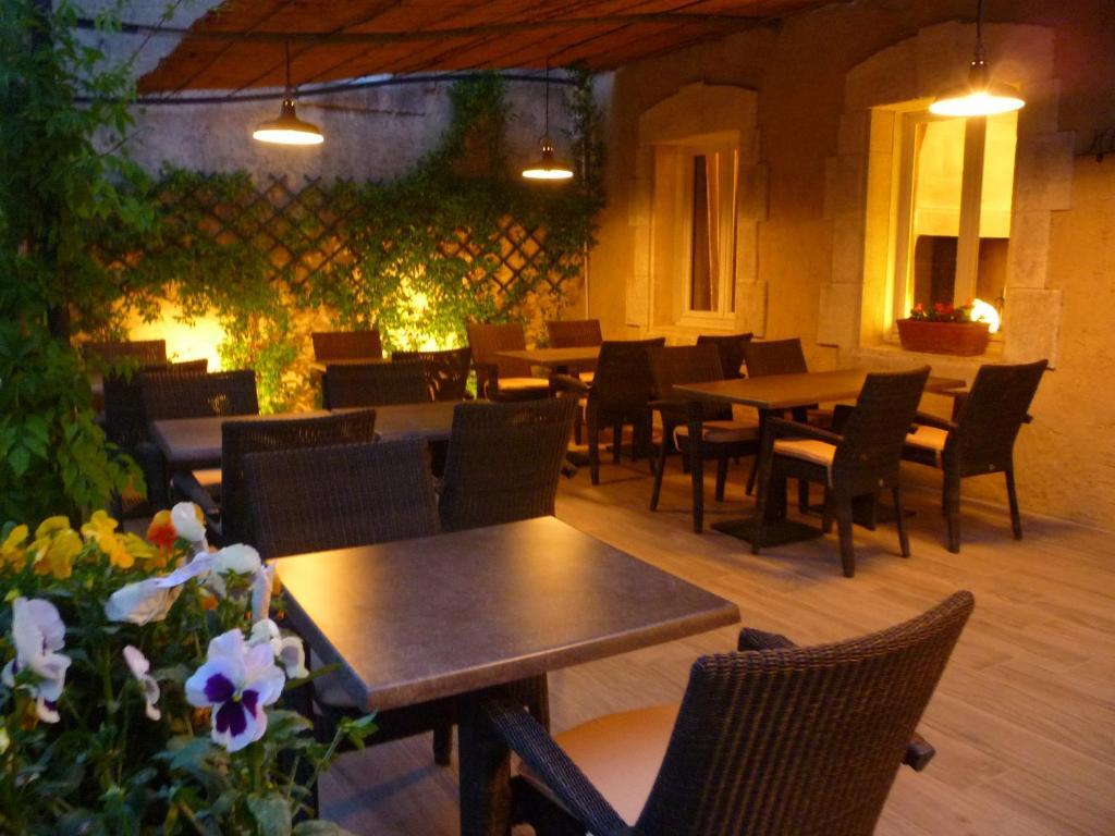 Val Baussenc, The Originals Relais Otel Maussane les Alpilles Dış mekan fotoğraf